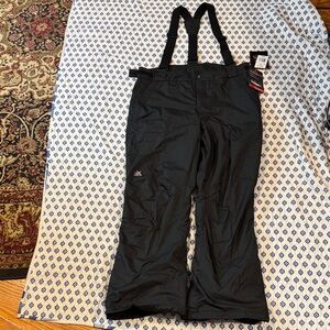 NWT Zeroxposur Large Snow Pants with Suspenders